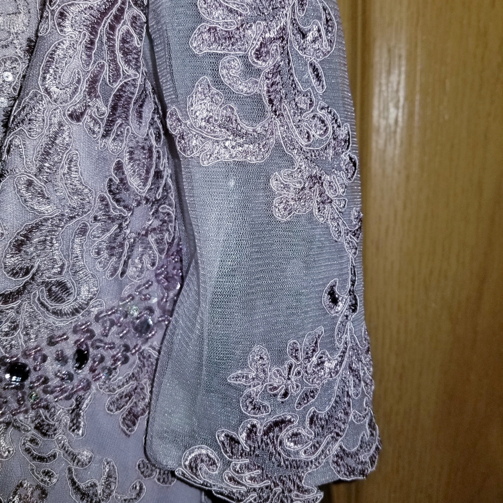 Dress - Picture 6 of 7